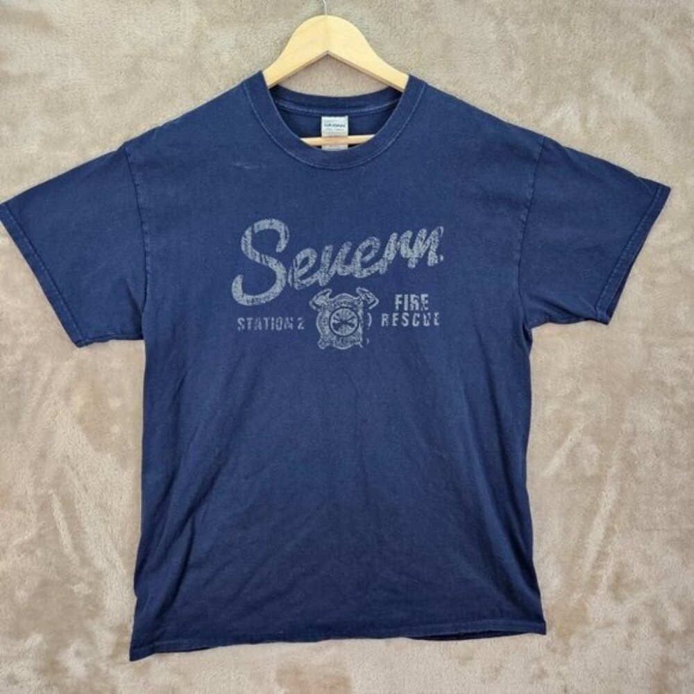 Severn Fire Rescue Station 2 Mens T-Shirt Size L Blue 100% Cotton Short Sleeve